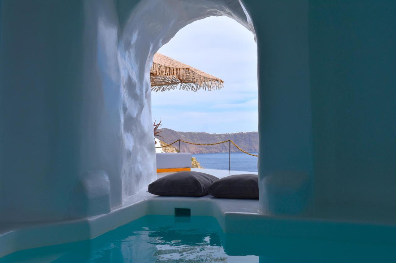 Oinos Luxury Suites Caldera Oia  Exterior photo