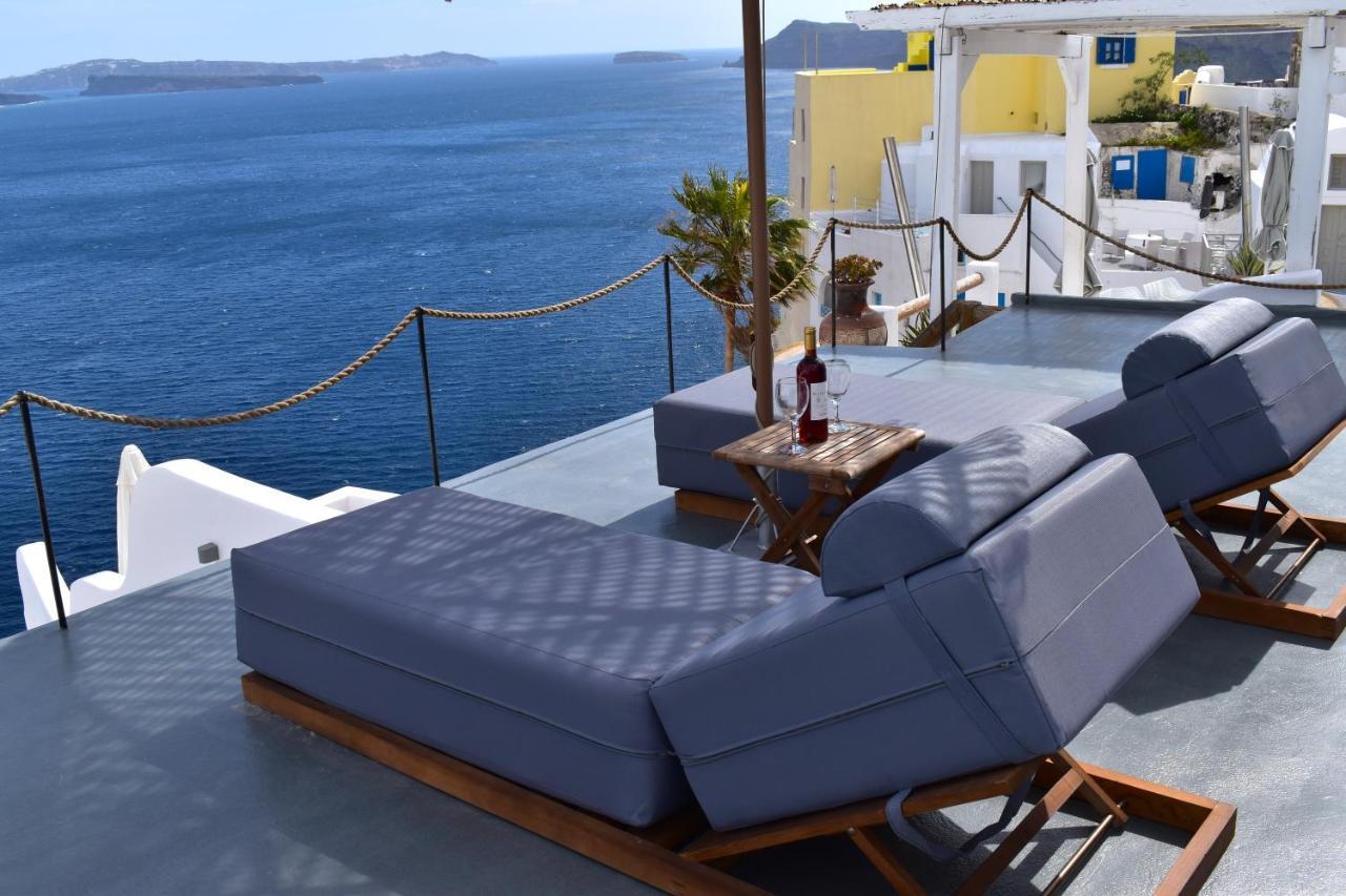 Oinos Luxury Suites Caldera Oia  Exterior photo